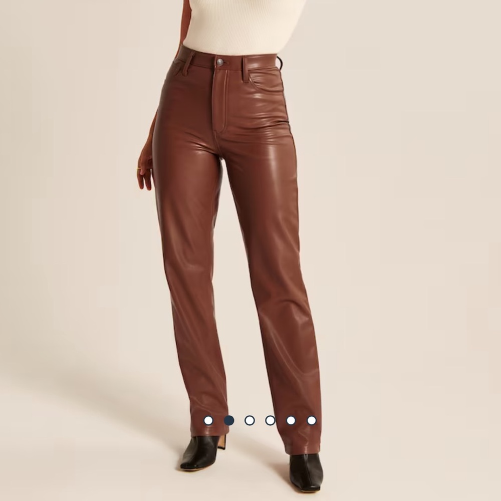 Abercrombie Curve Love Vegan Leather 90s Straight Pant - Brown, Size 26S